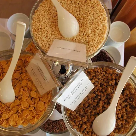 Charming In The Center Of דירה *