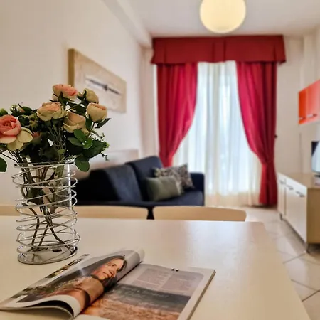 Apartman Charming In The Center Of